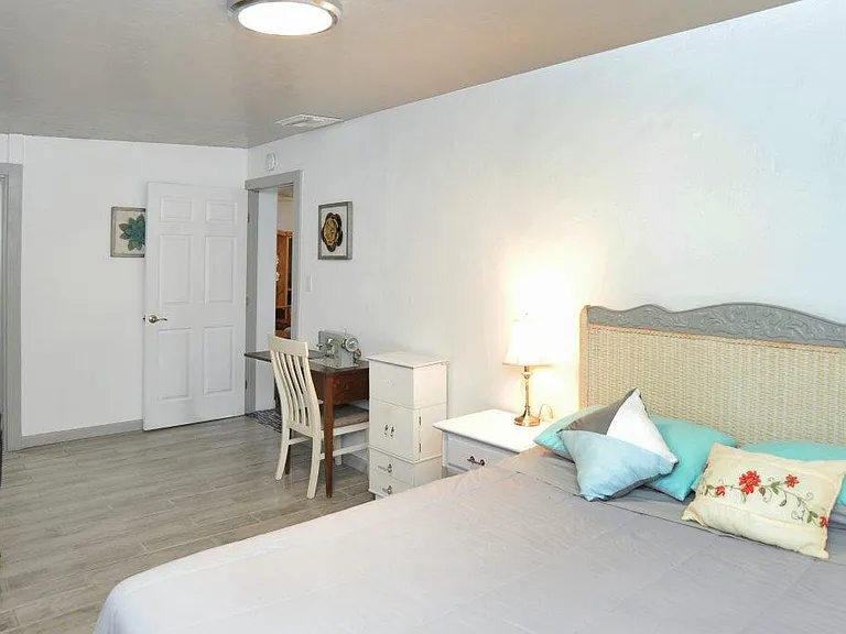 901 W Calle Ramona #1 — Photo 35