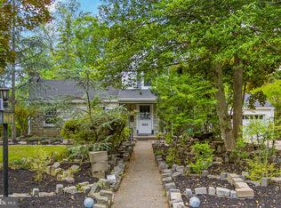 205 Cornwall Ave, Trenton, NJ 08618