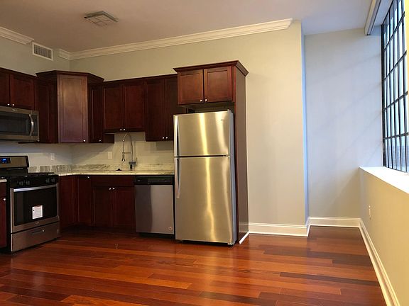 3rd image of 1405 N 5th St #1008
