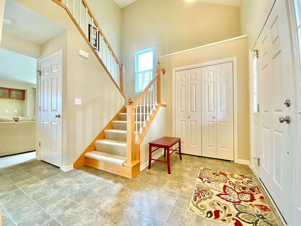 1st image of 1242 Mockingbird Dr
