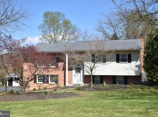 50 Terrace Hill Rd, Pine Grove, PA 17963