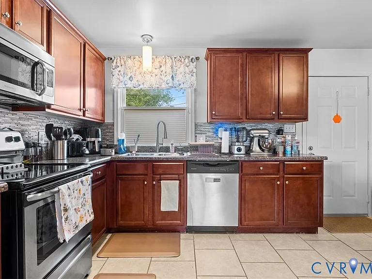 3120 Glenoa Rd — Photo 16