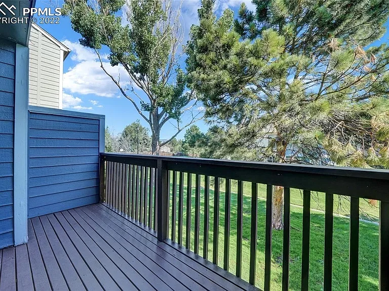 3467 Queen Anne Way — Photo 34