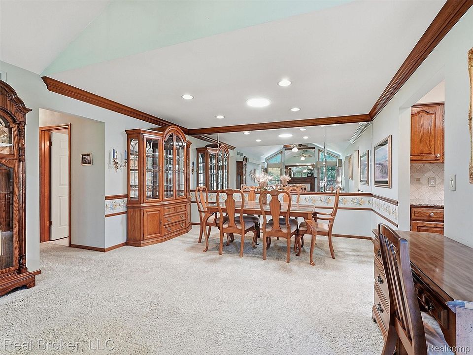 14745 Mystic Ct, photo 18