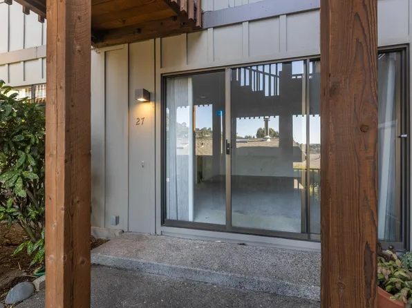 28 Marinero Cir APT 27, Tiburon, CA 94920