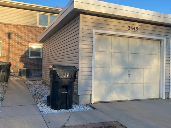 2343 Wildwood Pl, Lincoln, NE 68512
