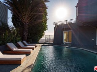 8464 Cole Crest Dr, Los Angeles, CA 90046