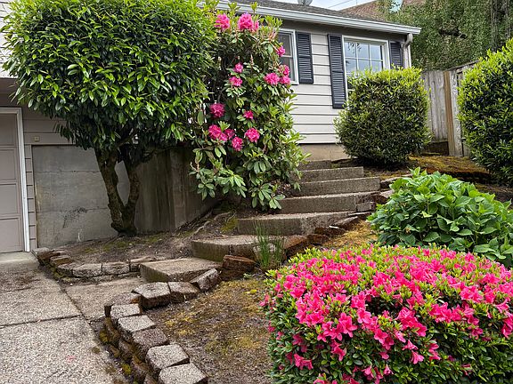 Walkway to front door