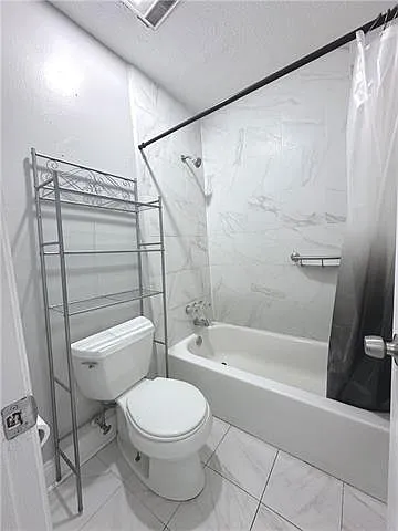 4401 Sonfield St #D — Photo 10