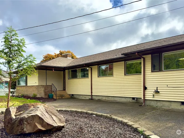 216 Pacific Avenue, South Bend, WA 98586