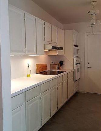 5th image of 17901 SW 93rd Ave