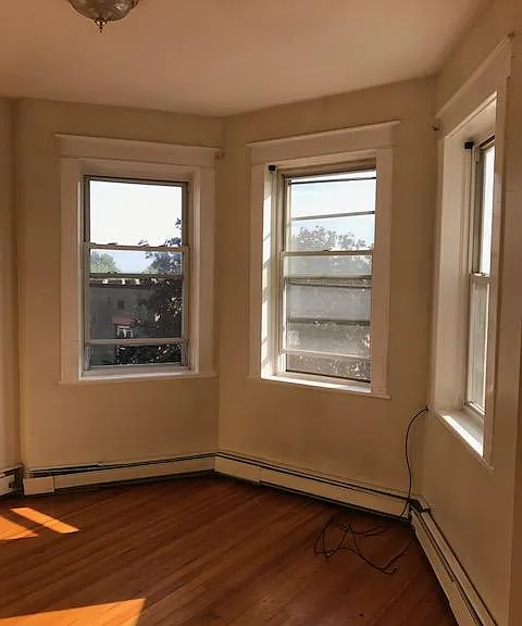 390 Madison Ave #2 — Photo 11