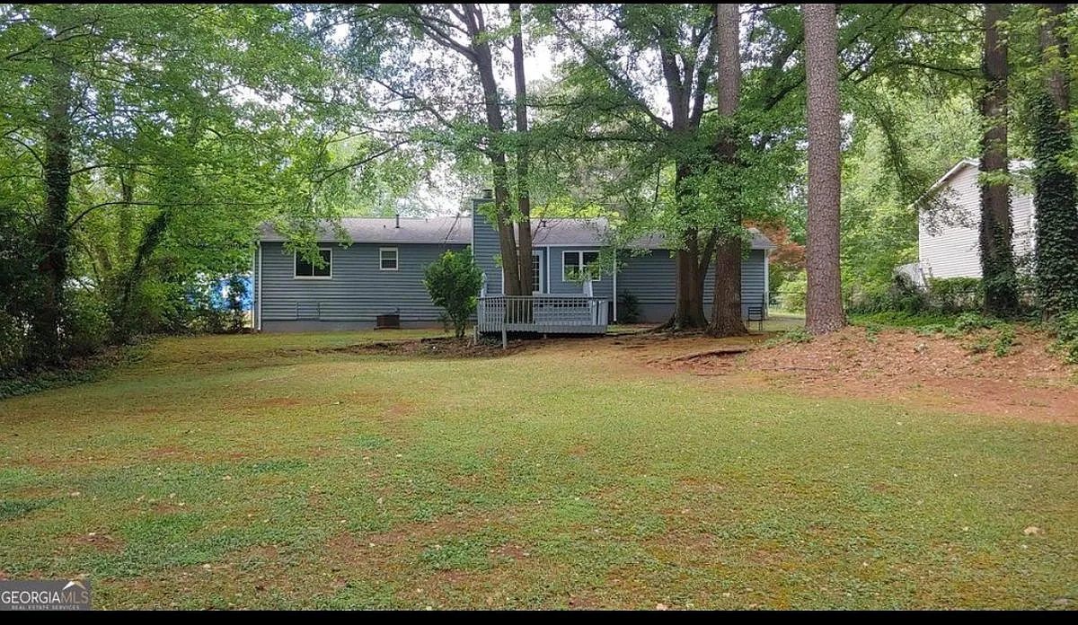 3 bed, 2.0 bath, 1366 sqft, $2,100 — Photo 4