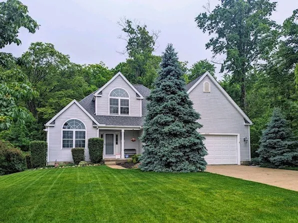 3646 Puritan Dr, Brunswick, OH 44212