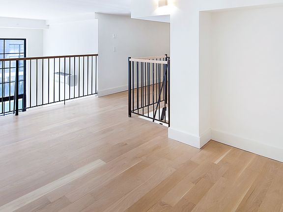 5th image of 25 Bruckner Blvd APT 2D
