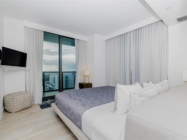 1300 S Miami Ave #2210 — Photo 17