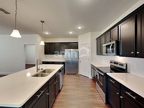 3rd image of 4565 Coleman Estates Cir