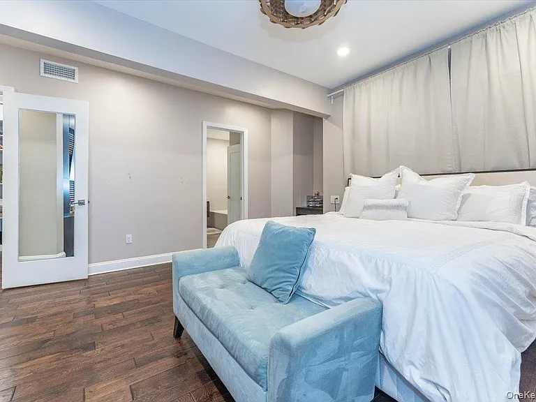 266 Rockaway Tpke — Photo 14