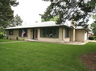 641 Cheyenne Ave, Aurora, IL 60506