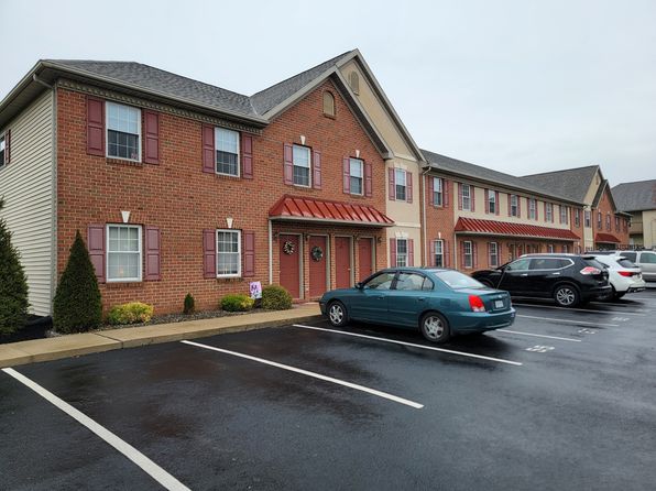 1367 Martin Ave, Ephrata, PA 17522