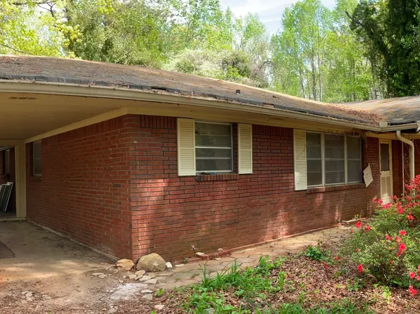 8395 Rivertown Rd, Fairburn, GA 30213