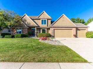 6321 Cherry Hill Pkwy, Fort Wayne, IN 46835