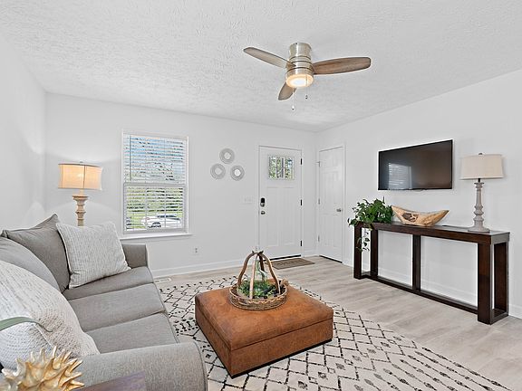 3rd image of 1307 Katie Ave