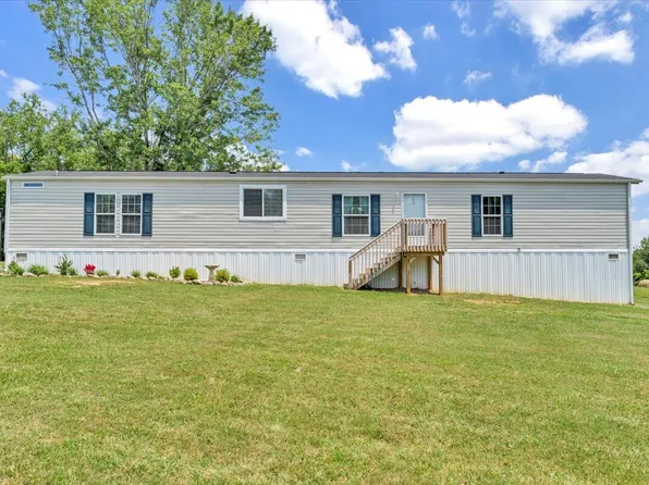 105 Willowridge Dr, Thaxton, VA 24174