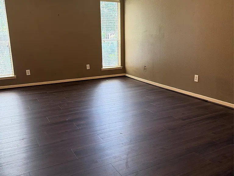 10102 Sagecourt Dr — Photo 18