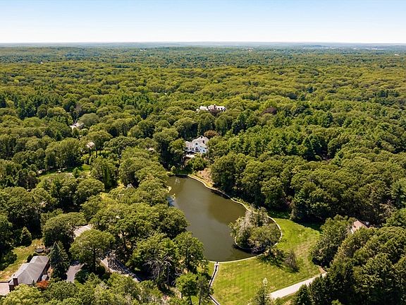 3rd image of 100 Westcliff Rd