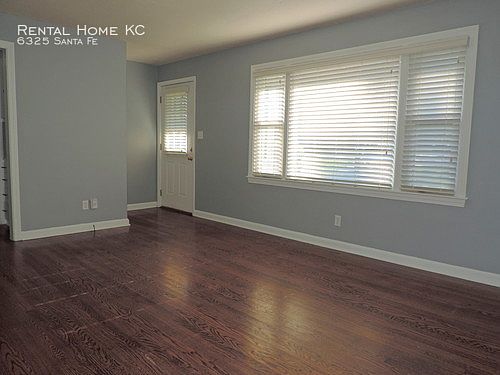 2nd image of 6325 Santa Fe Dr