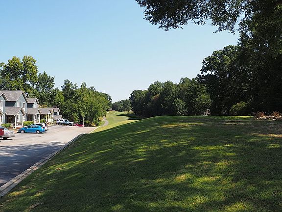 Front View of #10 Fairway