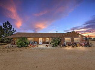 6036 Smoketree Rd, Phelan, CA 92371