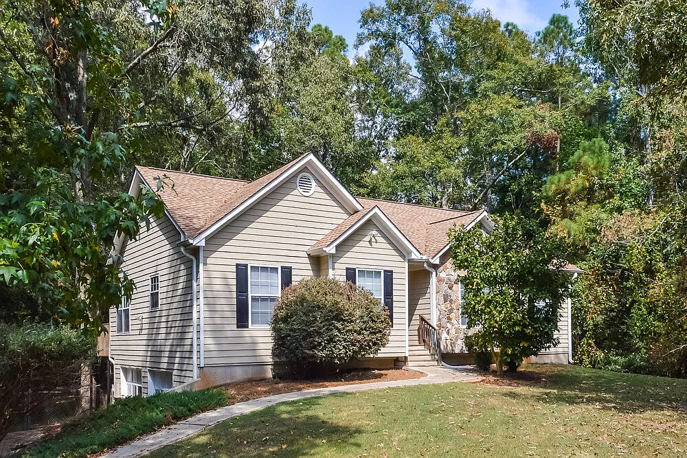 3 bed, 2.0 bath, 1482 sqft, $2,680 — Photo 1