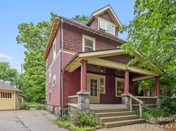 218 Wellington Ave SE, Grand Rapids, MI 49506