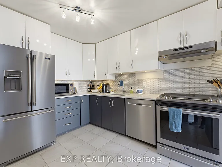 2215 Silverado Cres — Photo 15