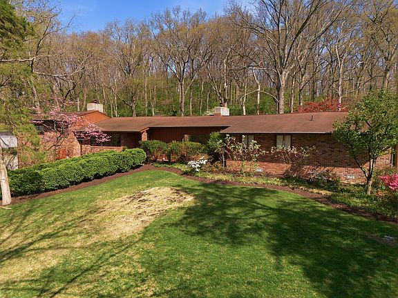 3rd image of 6002 Hickory Valley Rd