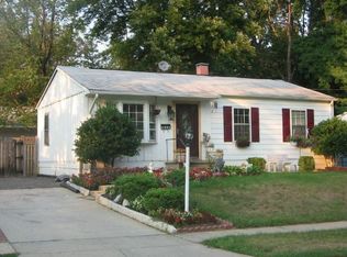 9310 Fontana Dr, Lanham, MD 20706