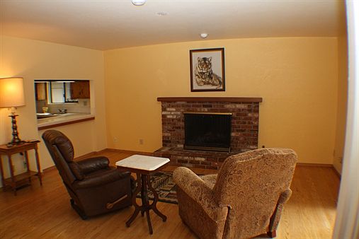 4th image of 3582 Jomar Dr