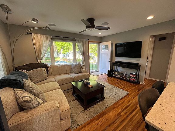5th image of 3017 S Coral St