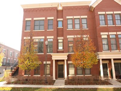 160 Dawson Dr, Elgin, IL, 60120