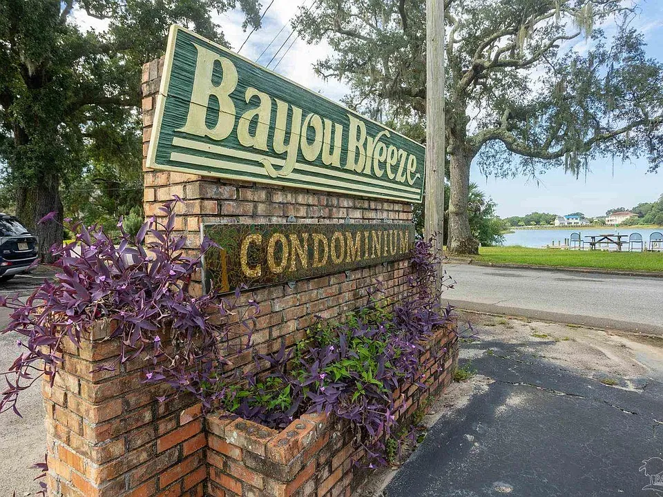 300 Bayou Blvd #306