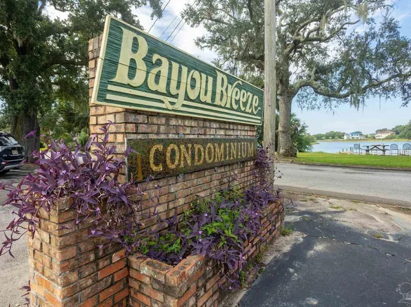 300 Bayou Blvd, Pensacola, FL