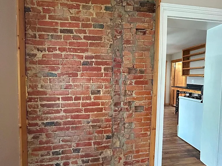 2809 Monroe Ave — Photo 3