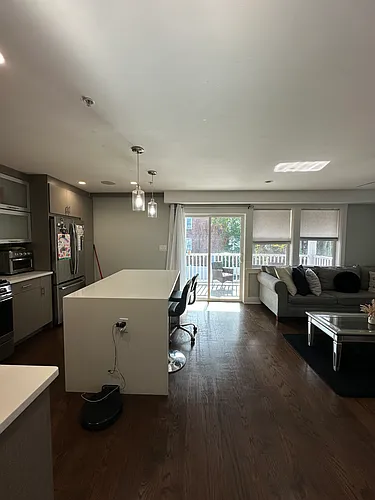 13 Ruthven St Photo 1