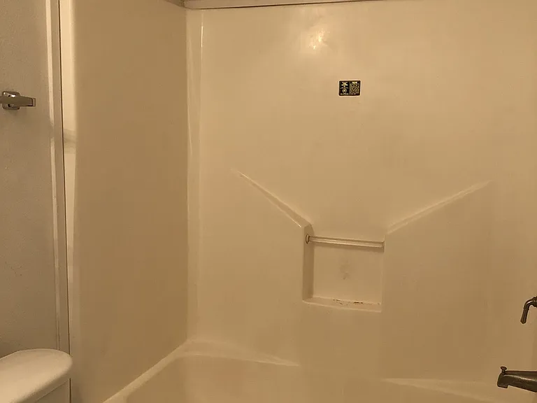 107 Varsity Dr — Photo 8