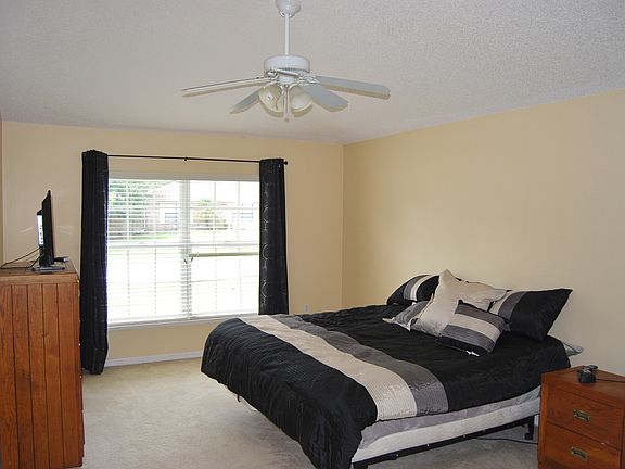 Master bedroom 18 X 12