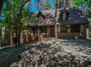 565 Racoon Ct, Lake Arrowhead, CA 92352