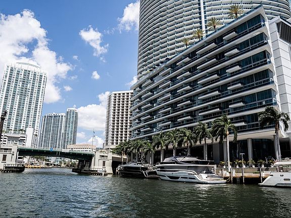 2nd image of 475 Brickell Avenue #1408