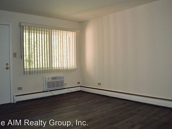 2nd image of 1376-1384 Brown St #1376-6